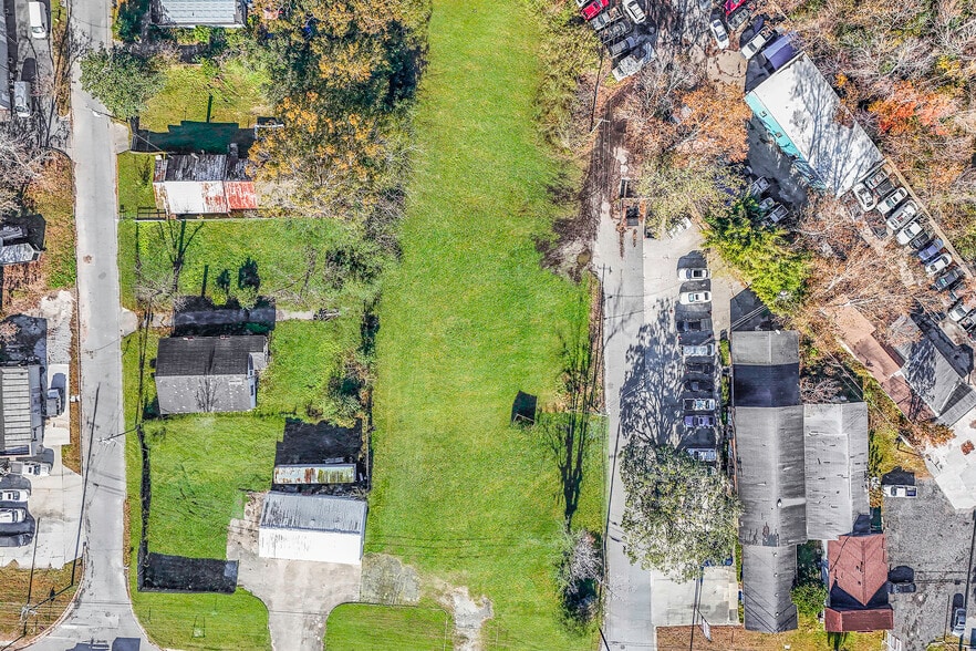 More Photos Of 605 US Highway 80 W, Savannah Auto Repair For Sale