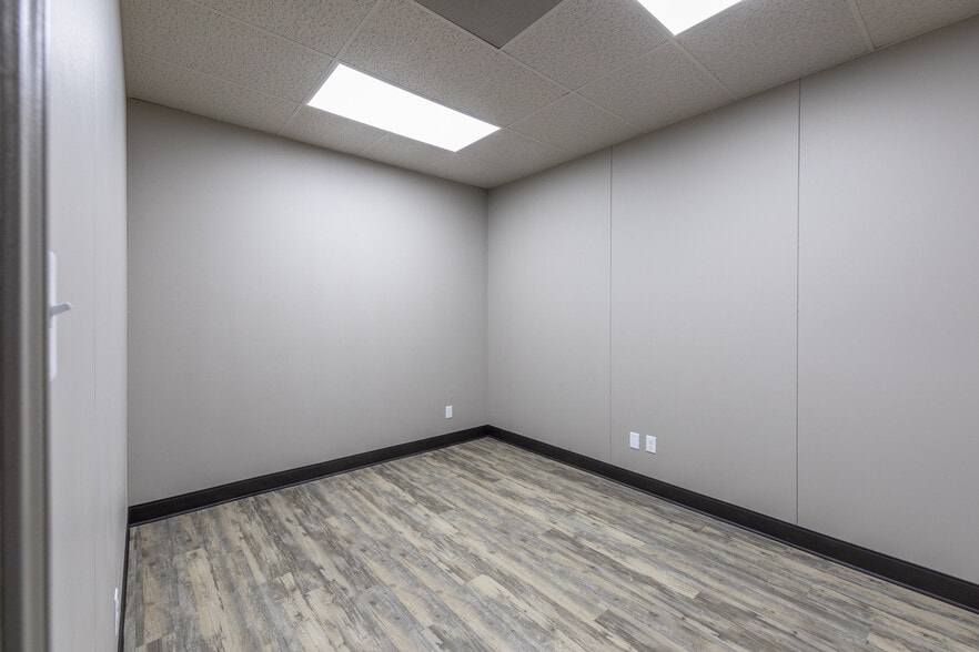 More Photos Of 4920 S Loop 289, Lubbock Office For Lease