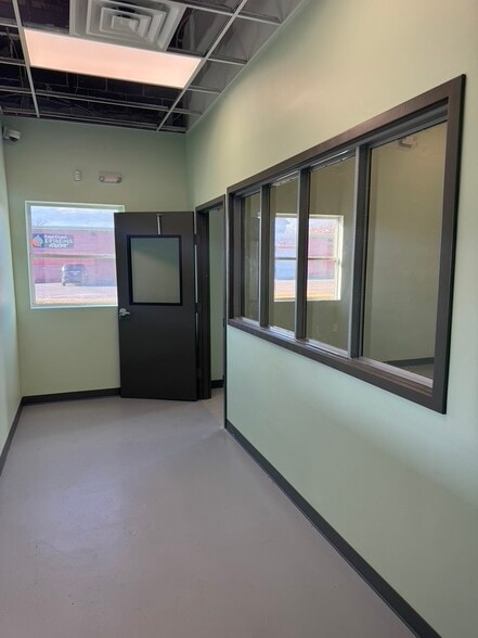 More Photos Of 620 Beaulieu St, Holyoke Manufacturing For Sale