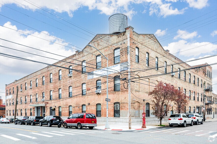 More Photos Of 3511 9th St, Long Island City Office Residential For Lease