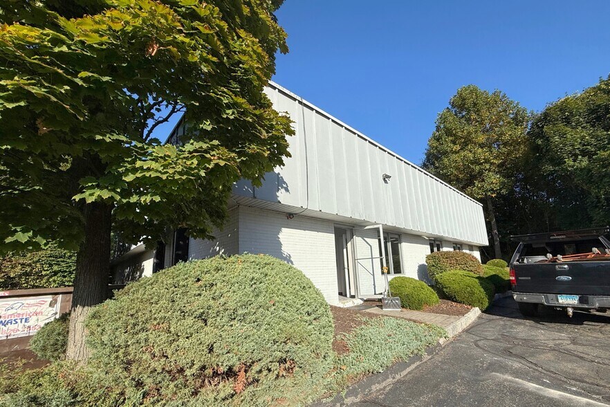 More Photos Of 291 Pepes Farm Rd, Milford Warehouse For Sale