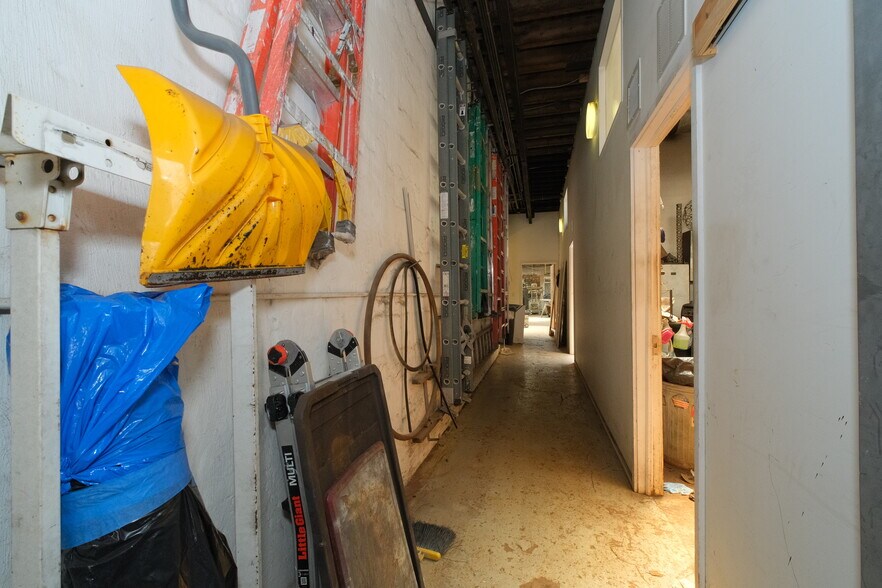 More Photos Of 154 26th St, Brooklyn Warehouse For Sale