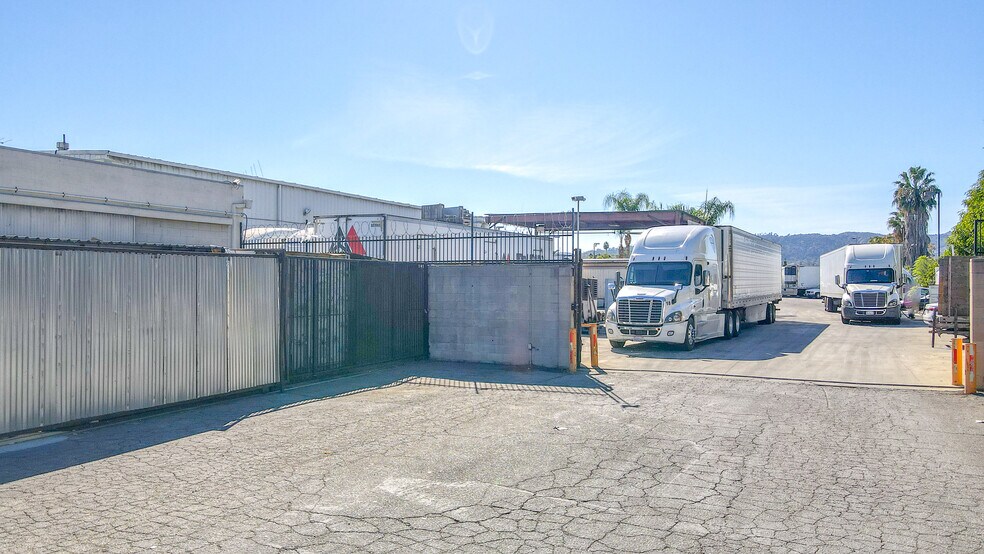 More Photos Of 14730 Valley Blvd, City Of Industry Land For Lease