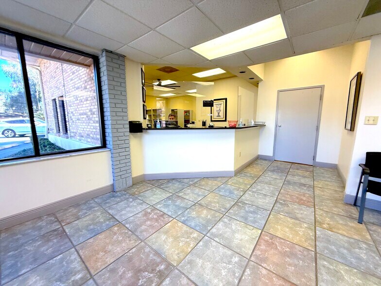 More Photos Of 3861 Oakwater Cir, Orlando Medical For Sale