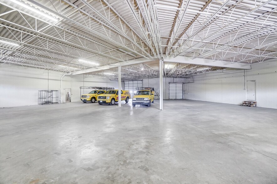 More Photos Of 4745 Wadsworth Rd, Dayton Warehouse For Lease