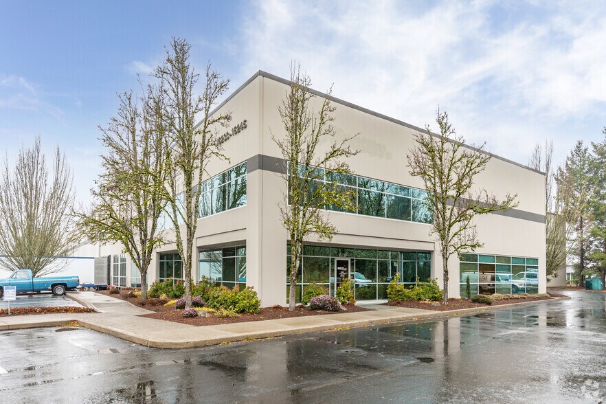 Primary Photo Of 16233-16241 NE Cameron Blvd, Portland Warehouse For Lease