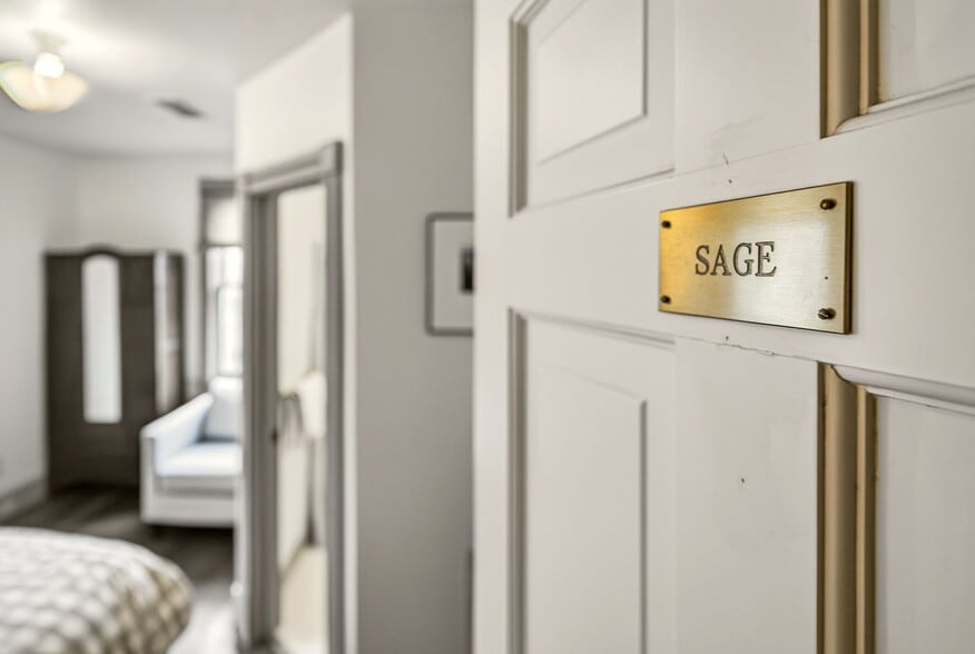 More Photos Of 668 N Main St, Ashland Hospitality For Sale