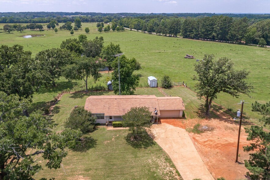 More Photos Of 17104 County Road 1100, Flint Land For Sale