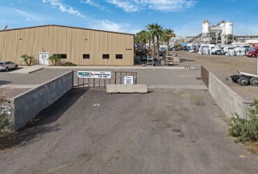 More Photos Of 5240 S 43rd Ave, Phoenix Industrial For Lease