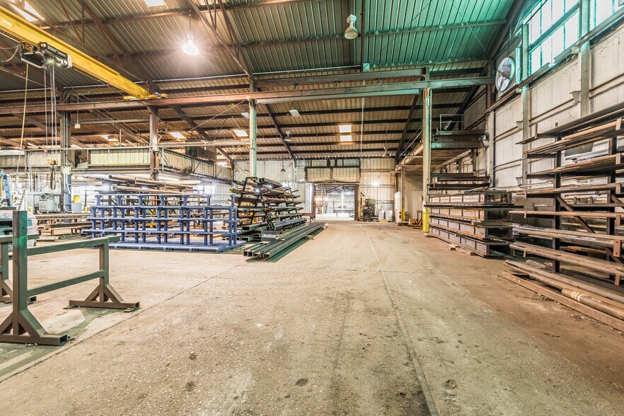 More Photos Of 700 E Texas Ave, Rayne Warehouse For Sale