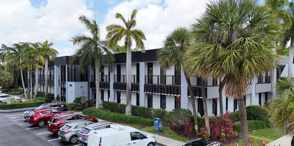 Primary Photo Of 3901 NW 79th Ave, Doral Medical For Lease
