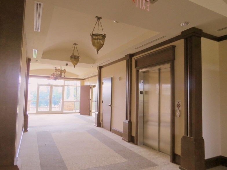 More Photos Of 300 Lester Mill Rd, Locust Grove Office For Lease