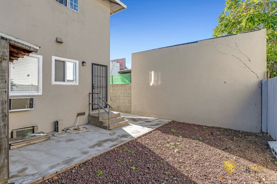 More Photos Of 11311 Burbank Blvd, North Hollywood Apartments For Sale