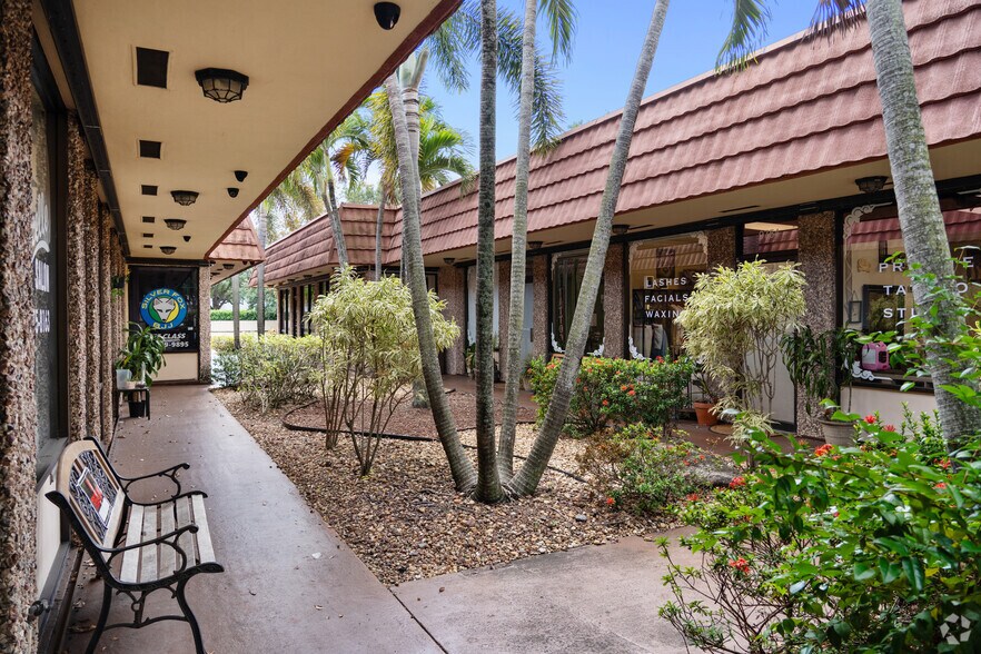 More Photos Of , Coral Springs General Retail For Sale