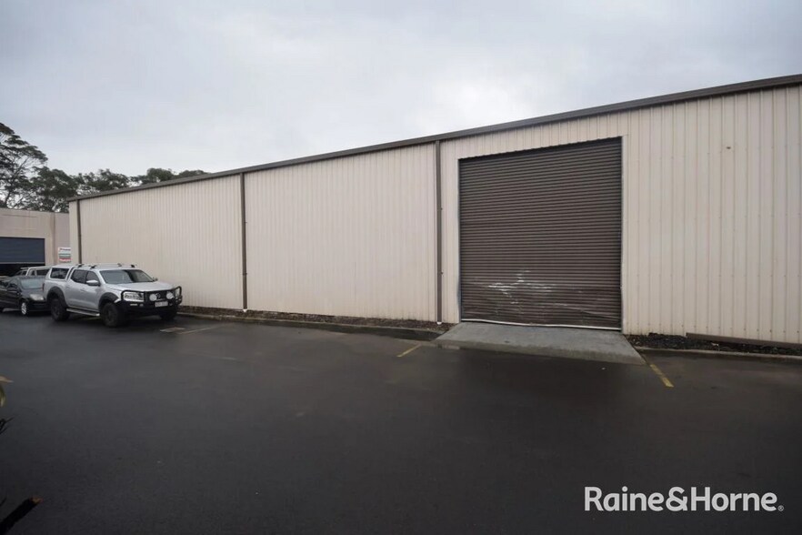 More Photos Of 175 Princes Hwy, South Nowra Showroom For Lease