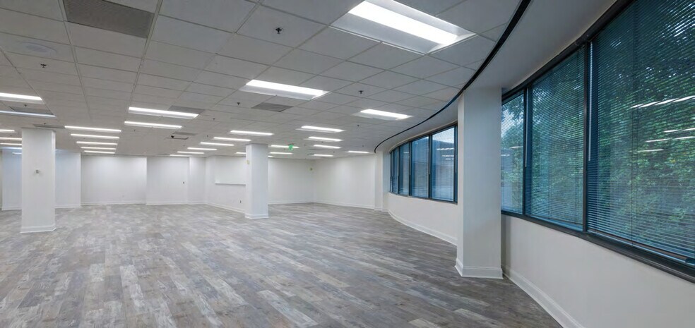 More Photos Of 3520 Piedmont Rd NE, Atlanta Office For Lease