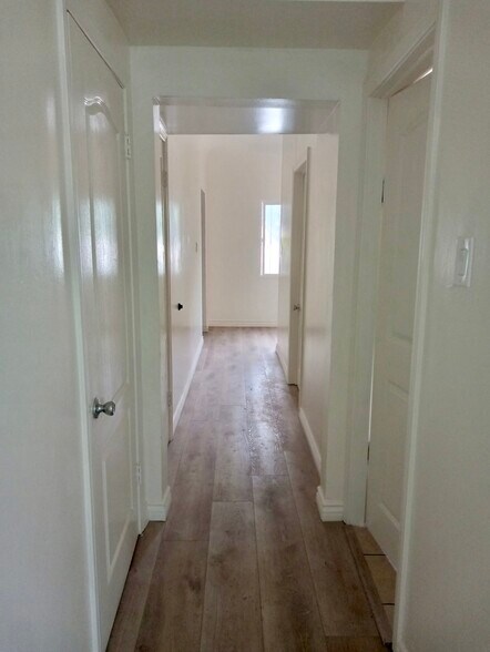 More Photos Of 8930 S Vermont Ave, Los Angeles General Retail For Sale