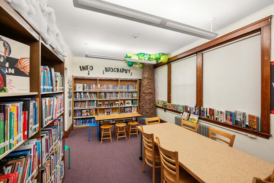 More Photos Of 35 Middlesex St, Cambridge Schools For Lease