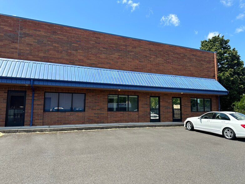 More Photos Of 1006-1108 NE 146th St, Vancouver Warehouse For Lease