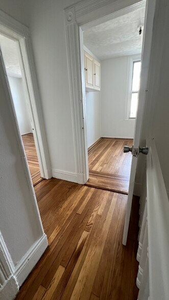 More Photos Of 36-15 33rd St, Astoria Storefront Retail Residential For Lease