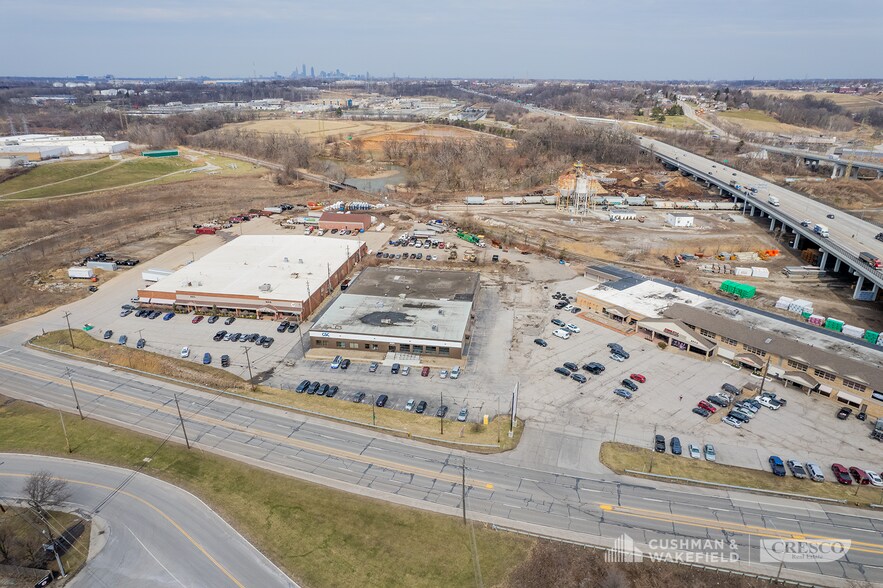 More Photos Of 6599 Granger Rd, Independence Warehouse For Lease