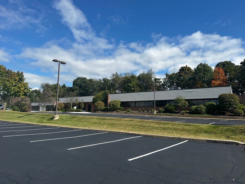 More Photos Of 97 Barnes Rd, Wallingford Office For Sale