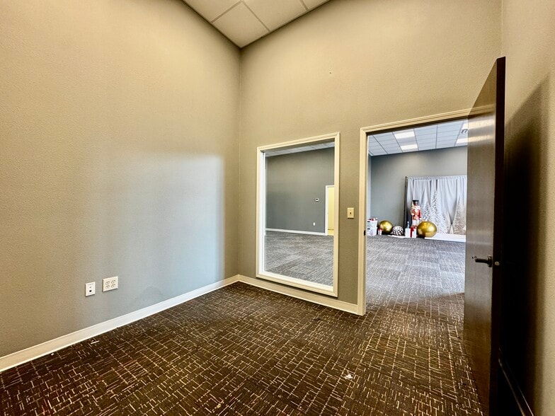 More Photos Of 266 S Jefferson Ave, Lebanon Office For Lease