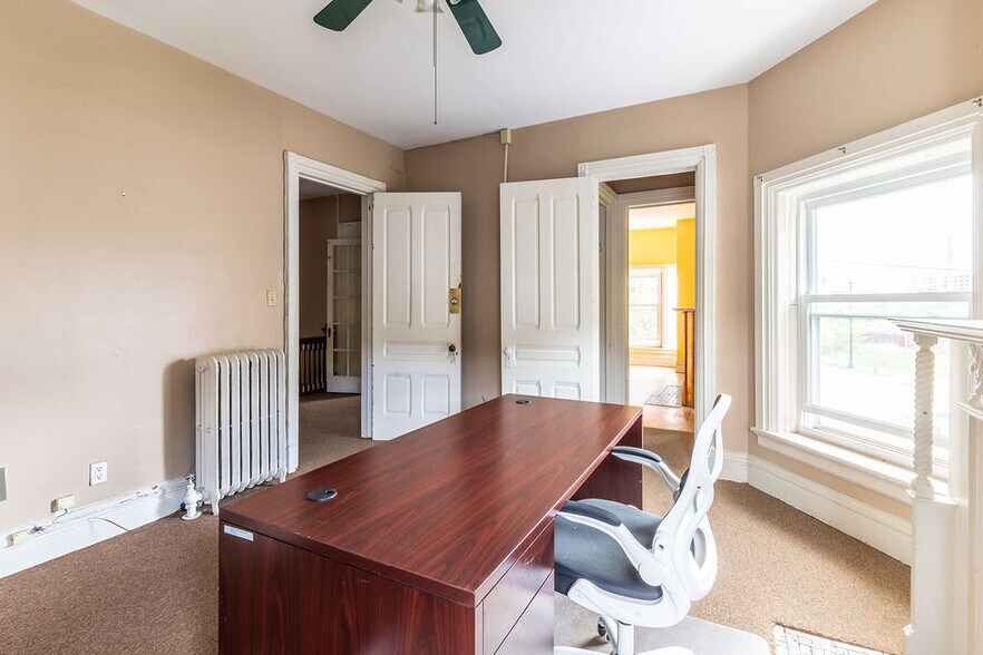 More Photos Of 1092 Main St, Buffalo Office For Lease