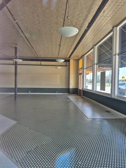 More Photos Of 402 Plant Ave, Waycross Office For Lease