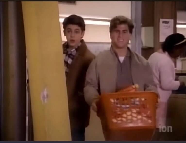 More Photos Of 10504 Victory Blvd, North Hollywood Freestanding For Sale