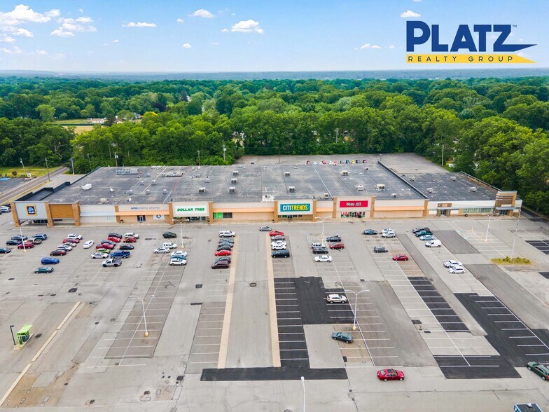 More Photos Of 3485-3497 Belmont Ave, Youngstown General Retail For Lease