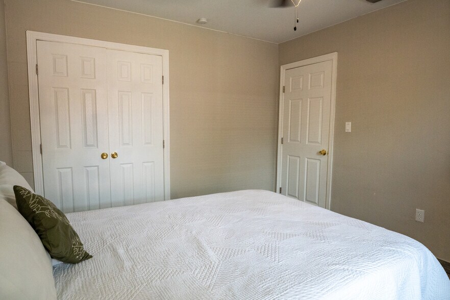More Photos Of 2513 Beaumont Ave, McAllen Apartments For Sale