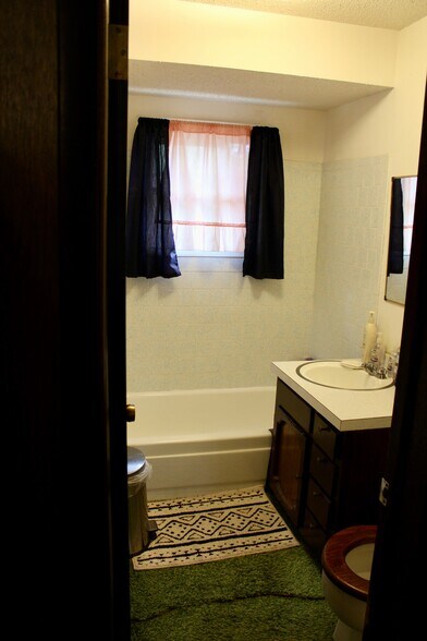 More Photos Of 29668 Farm Road 1268, Golden Land For Sale