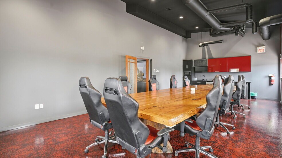 More Photos Of 490 South Ave, Spruce Grove Manufacturing For Sale