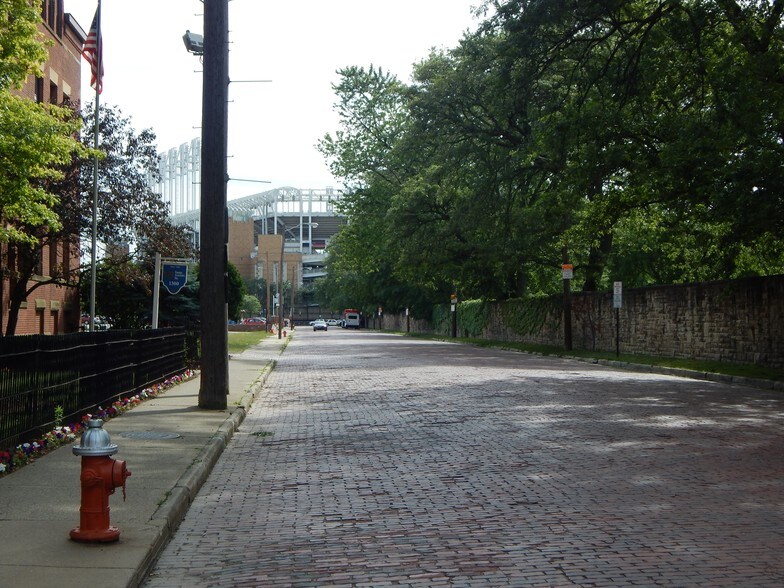 More Photos Of 1320 Sumner Ct, Cleveland Office For Lease