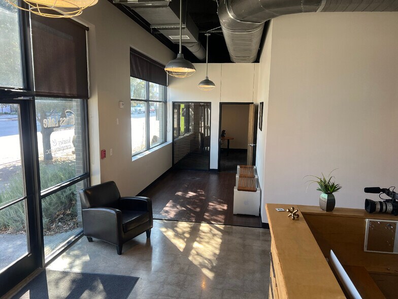 More Photos Of 328 Hemphill St, Fort Worth Loft Creative Space For Sale