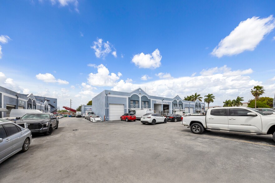 More Photos Of 10680 NW 123rd St, Miami Industrial For Sale