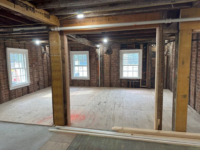 More Photos Of 370 Underhill Ave, Yorktown Heights Specialty For Lease