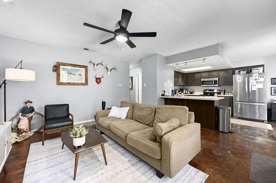 More Photos Of 3416 Willowrun Dr, Austin Apartments For Sale