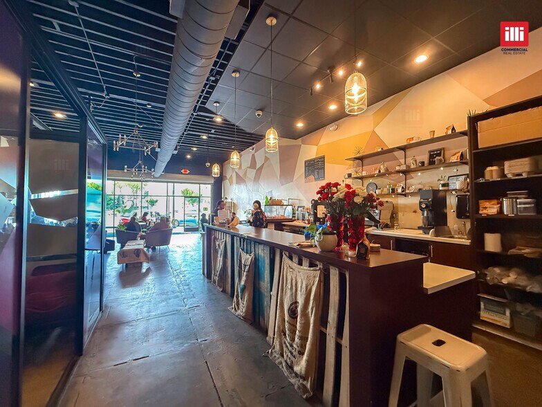 More Photos Of 300-312 E Queen St, Inglewood Loft Creative Space For Lease