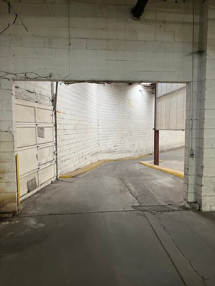 More Photos Of 740 Prairie St, Aurora Manufacturing For Lease