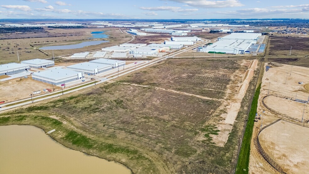 More Photos Of Twinwood Distribution Center IV, Brookshire Industrial For Lease