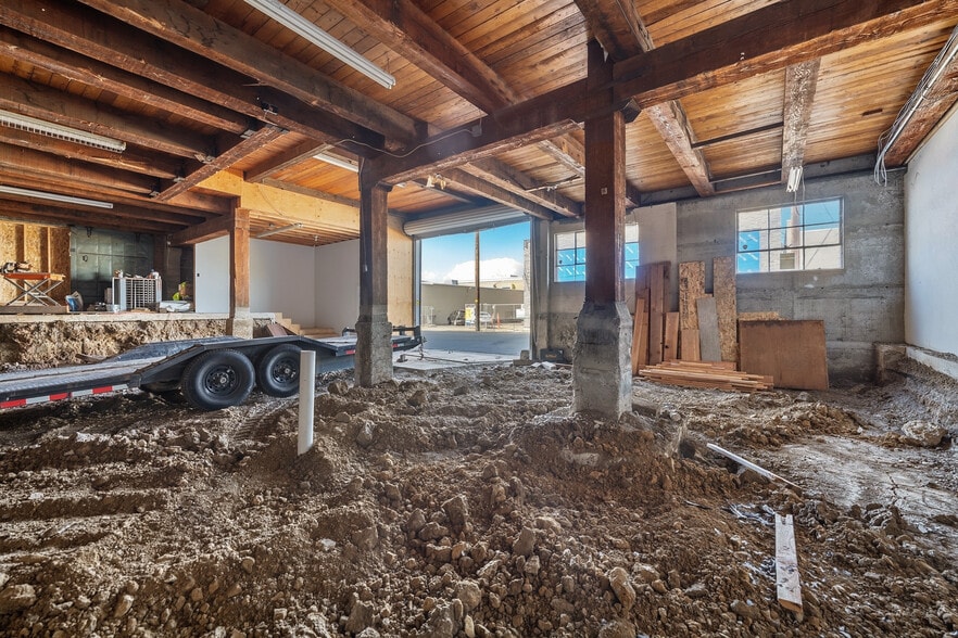 More Photos Of 316 Front St, Medford Specialty For Sale