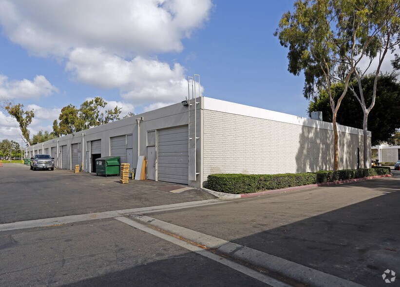 Primary Photo Of 17935 Sky Park Cir, Irvine Light Manufacturing For Lease
