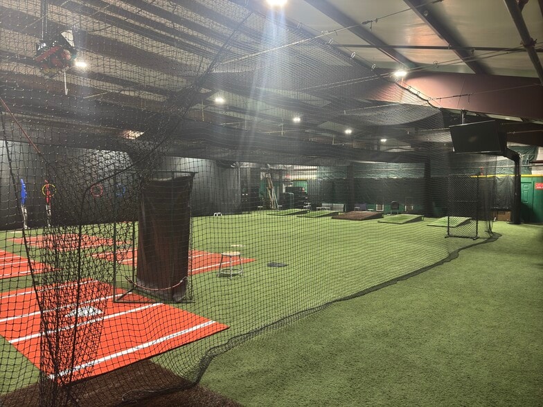 More Photos Of 1805 E Spring Creek Pky, Plano Freestanding For Sale