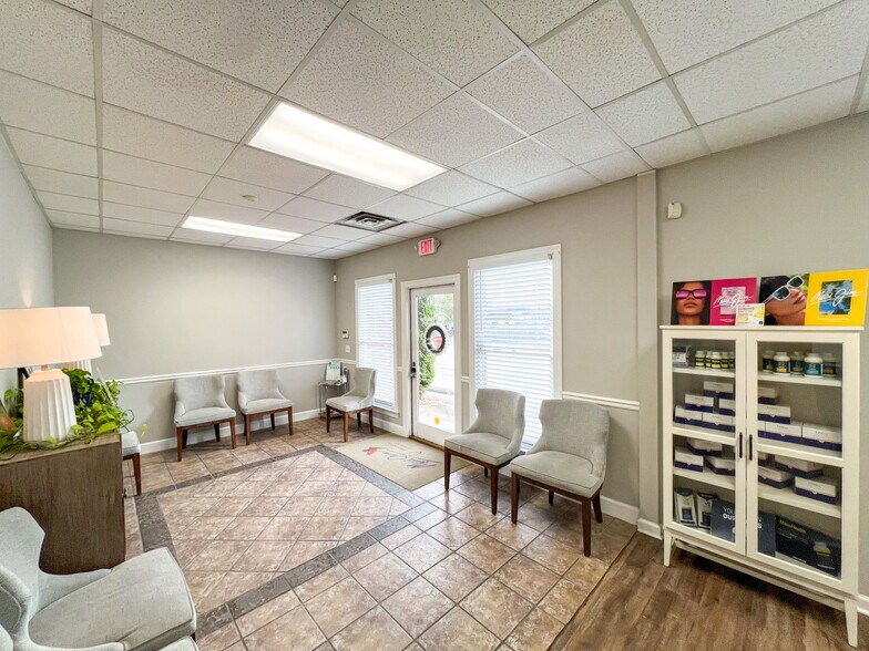 More Photos Of 200 Canyon Park Dr, Pelham Office For Lease