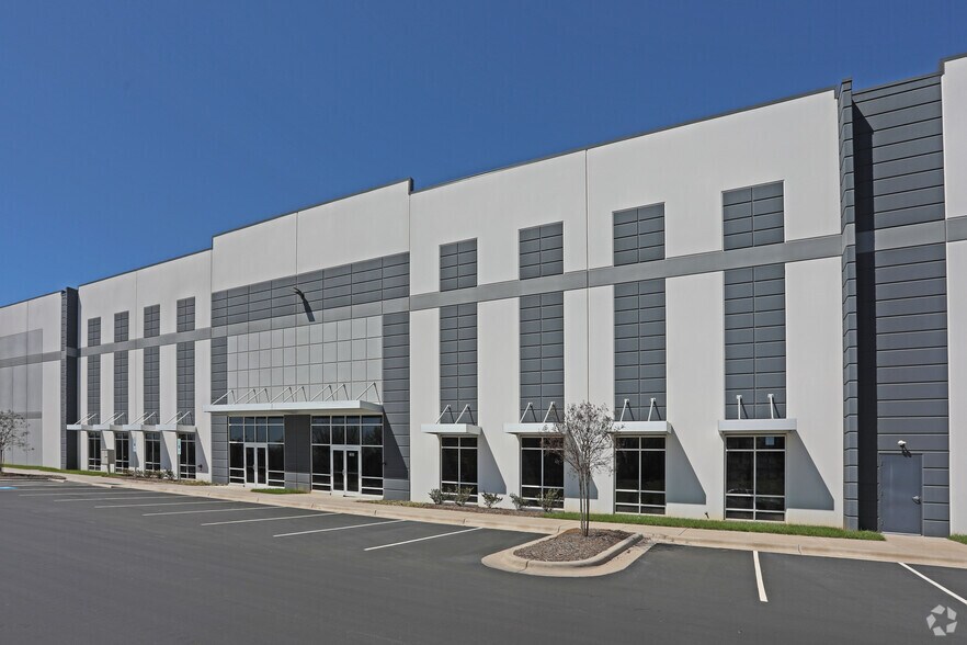 More Photos Of 780 Pegg Rd, Greensboro Warehouse For Lease