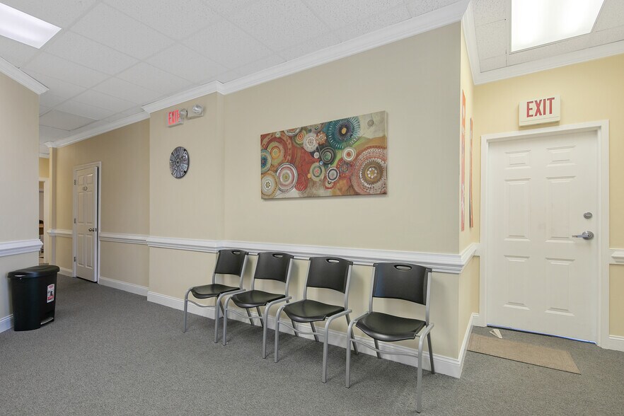 More Photos Of 2915 Raeford Rd, Fayetteville Medical For Lease