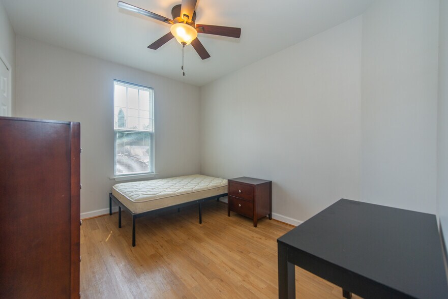 More Photos Of 5606 Campus Ridge Dr, Wise Multifamily For Sale