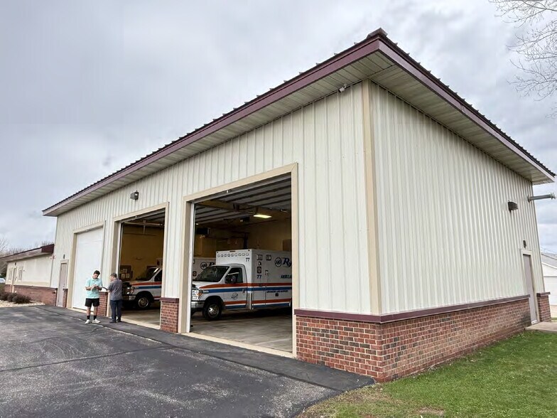More Photos Of 8494 Market St, Middleton Flex For Sale